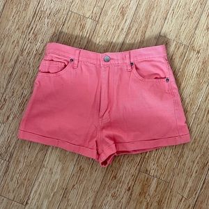 High waist pink jeans short